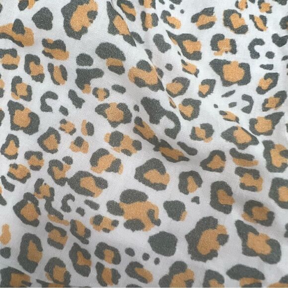 Jak & Peppar Leopard Shorts (10) - Picture 4 of 5